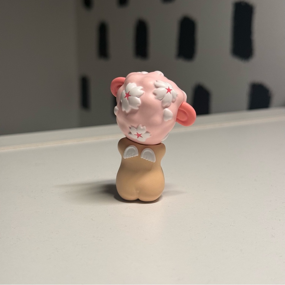 AUTHENTIC SONNY ANGEL CHERRY BLOSSOM HANAMI EDITION SHEEP - Picture 4 of 10